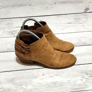 Ankle booties size 8M